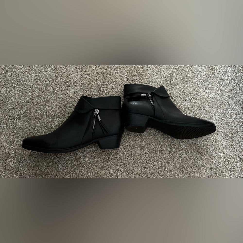 Women’s Black booties